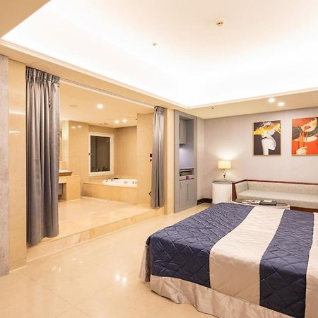 Discovery Motel - Nangang Taipeh Exterior foto